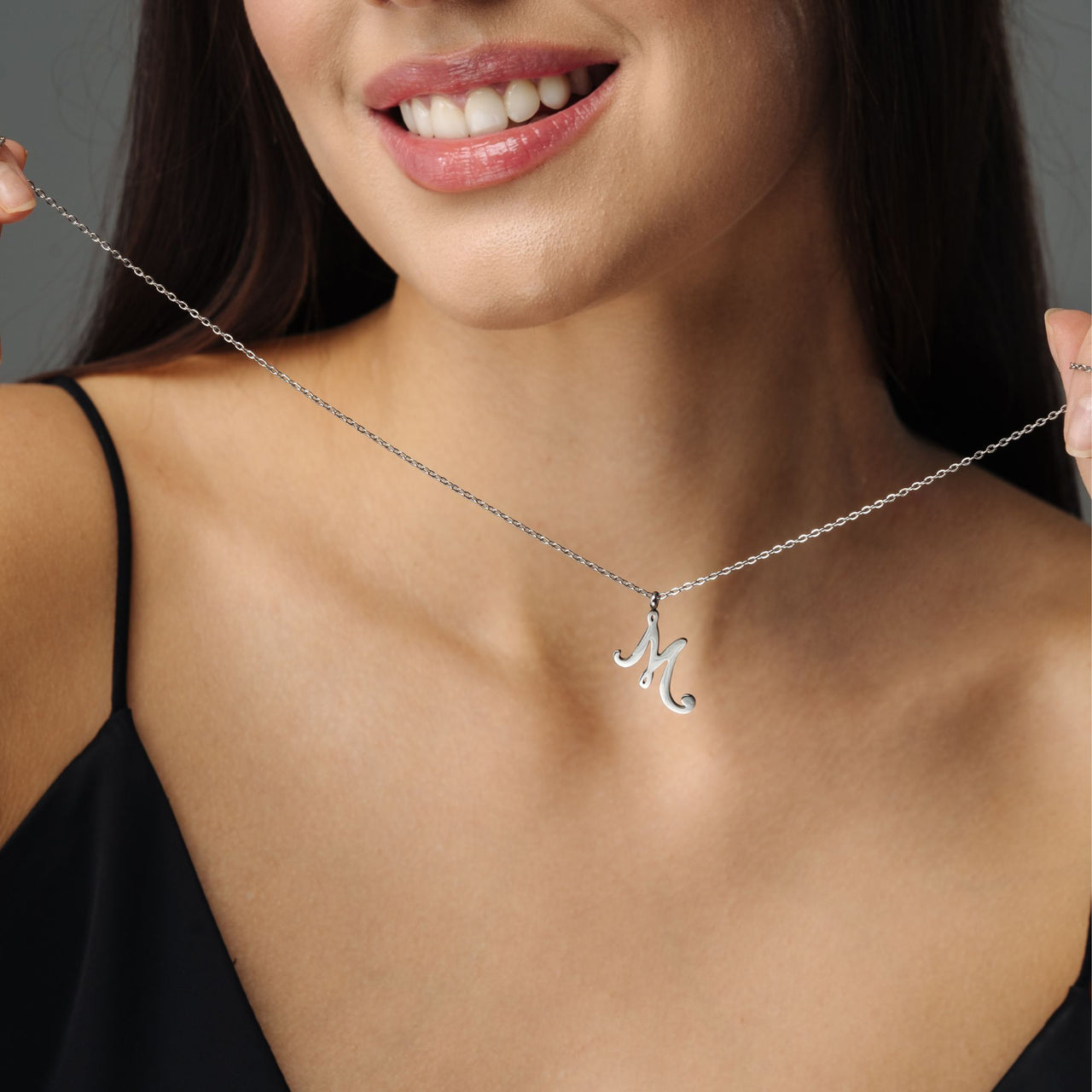 Collier Lettre Minimaliste