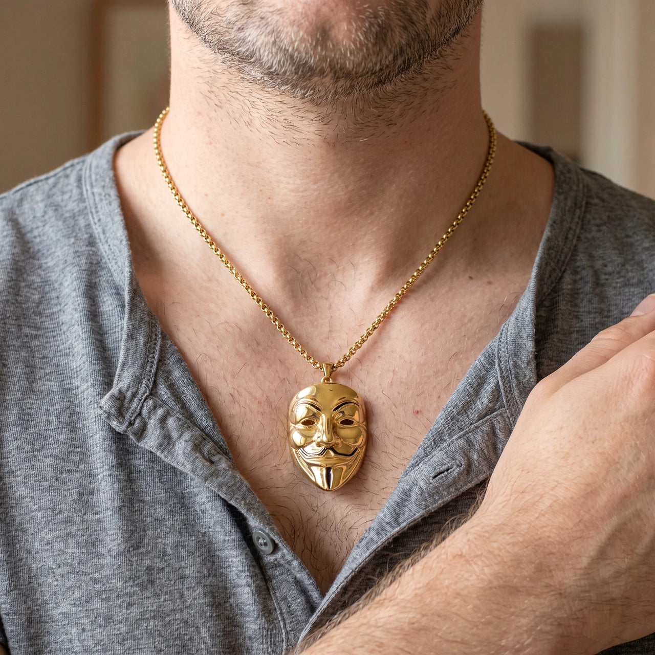 Vendetta Necklace Gold – close-up worn on a man's wrist | Brother & Sisters | SKU: Gold