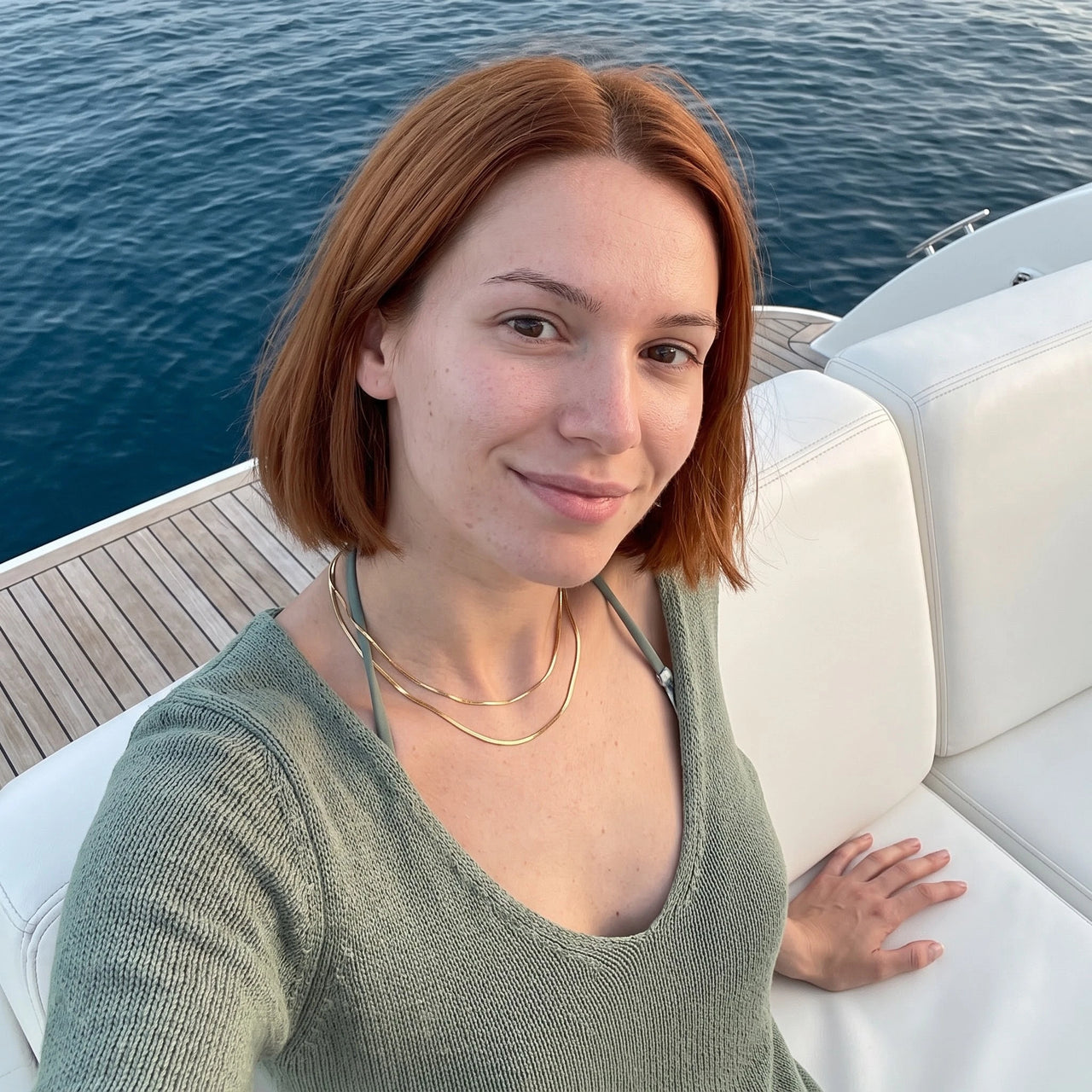 The Simple, gold necklace — leisure | SKU: lesimplenecklace